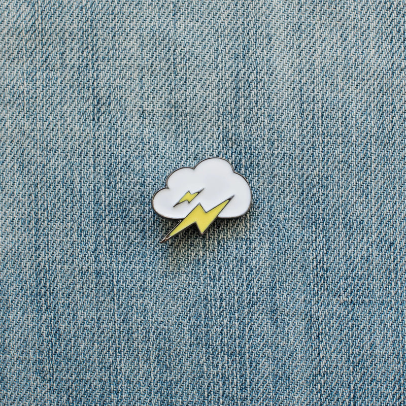 Hot dog enamel pin